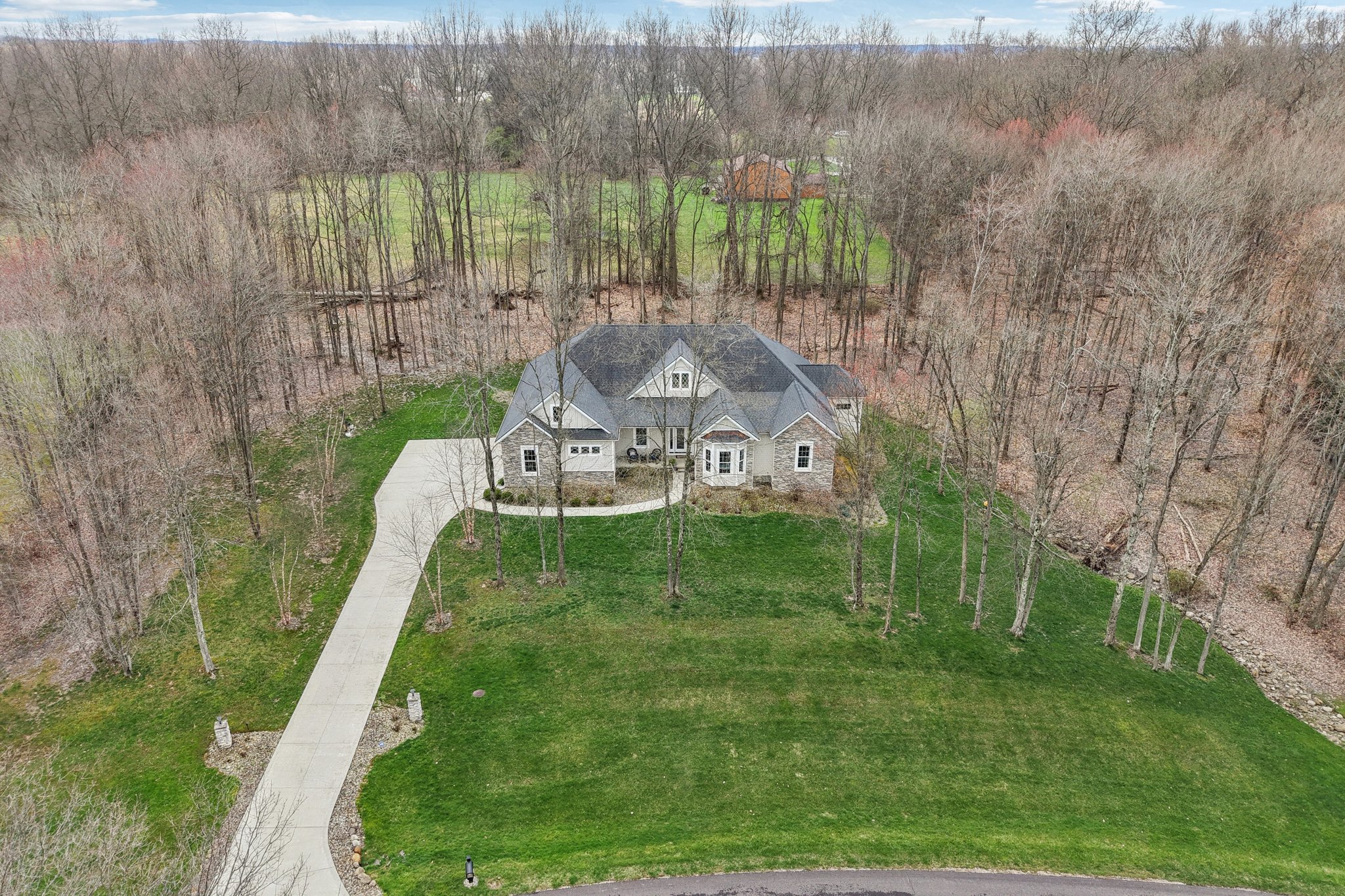 Crown Ridge Dr-L0704-061r.jpg