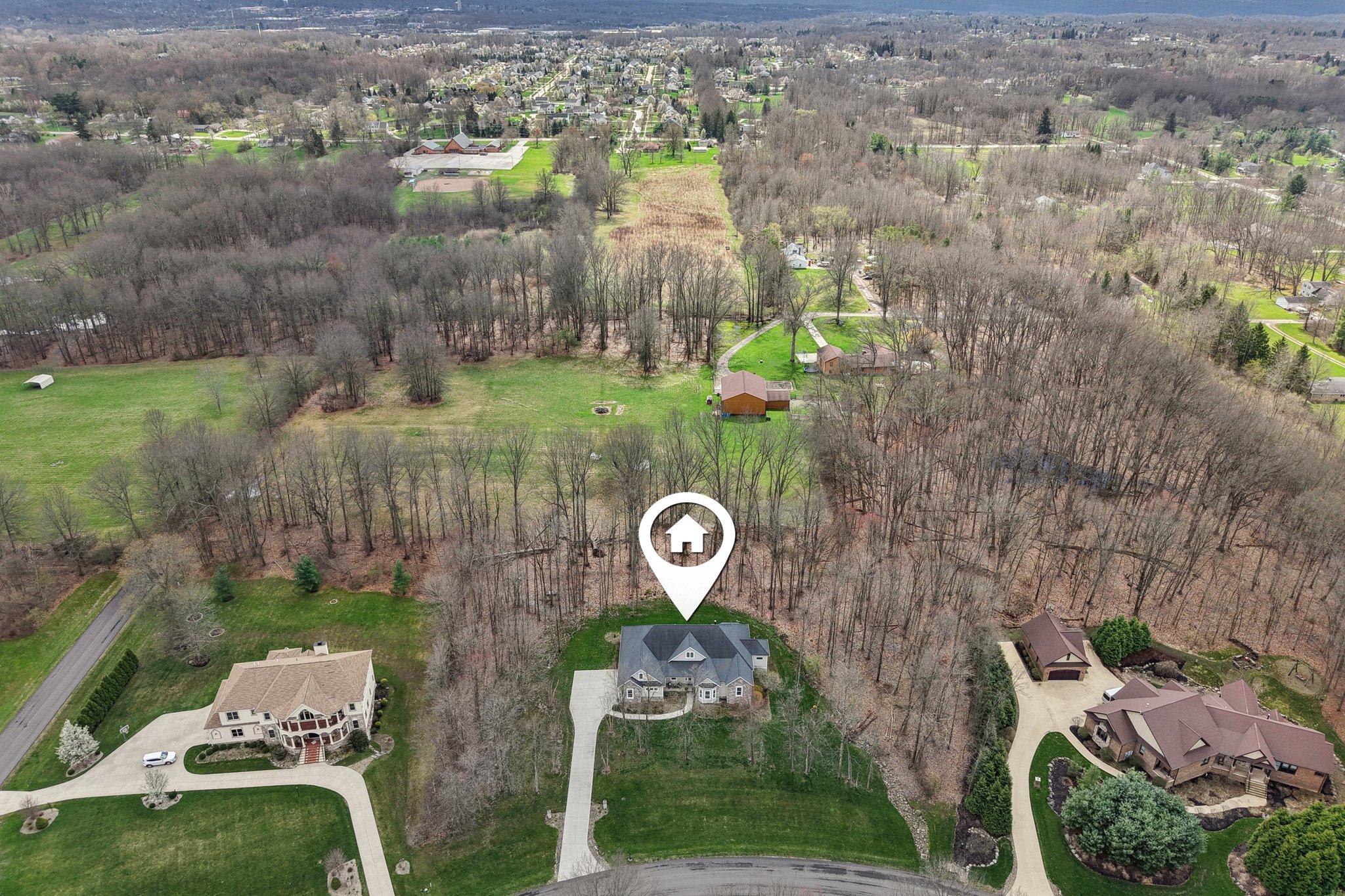 Crown Ridge Dr-L0704-065r.jpg