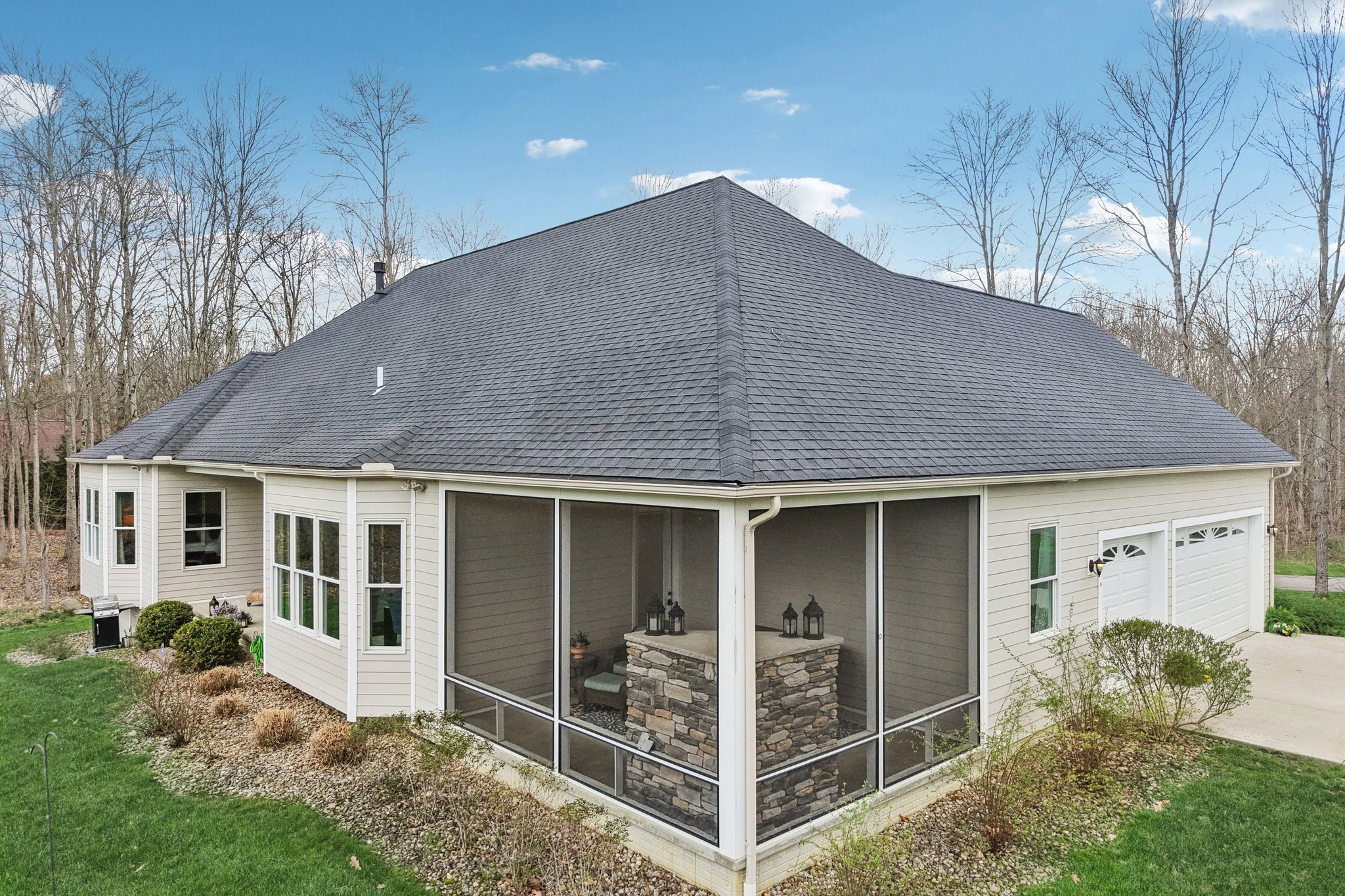 Crown Ridge Dr-L0704-077r.jpg