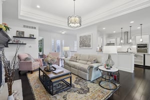 Crown Ridge Dr-L0704-004.jpg