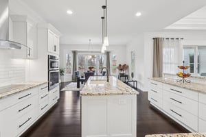 Crown Ridge Dr-L0704-012.jpg