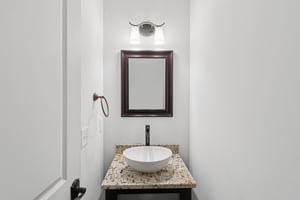 Crown Ridge Dr-L0704-026.jpg