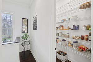 Crown Ridge Dr-L0704-028.jpg