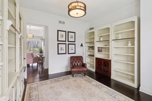 Crown Ridge Dr-L0704-030.jpg