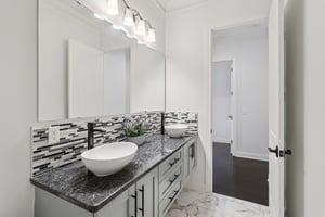 Crown Ridge Dr-L0704-032.jpg