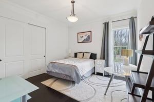 Crown Ridge Dr-L0704-033.jpg