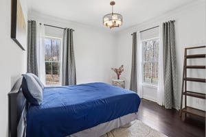 Crown Ridge Dr-L0704-035.jpg