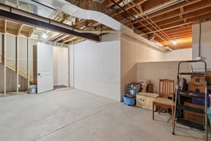 Crown Ridge Dr-L0704-040.jpg