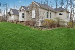 Crown Ridge Dr-L0704-049.jpg