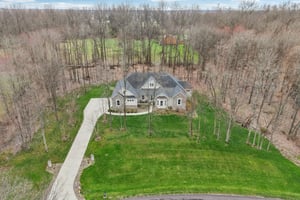 Crown Ridge Dr-L0704-061.jpg