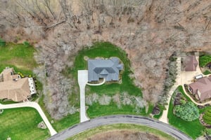 Crown Ridge Dr-L0704-073.jpg