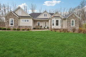 Crown Ridge Dr-L0704-079.jpg