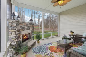 Crown Ridge Dr-L0704-046r.jpg