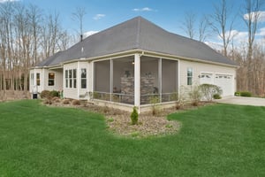 Crown Ridge Dr-L0704-055r.jpg