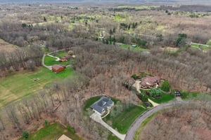 Crown Ridge Dr-L0704-063r.jpg