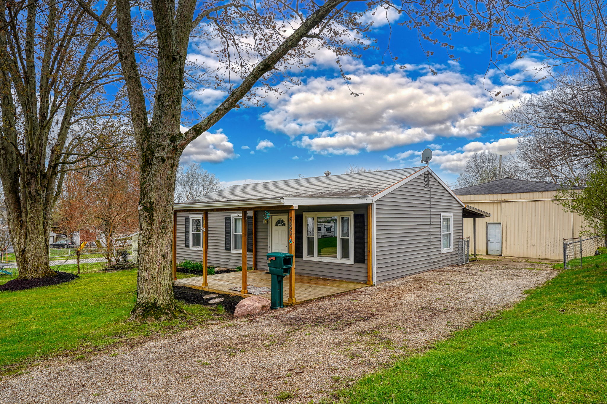 380 Hillview Dr (1)