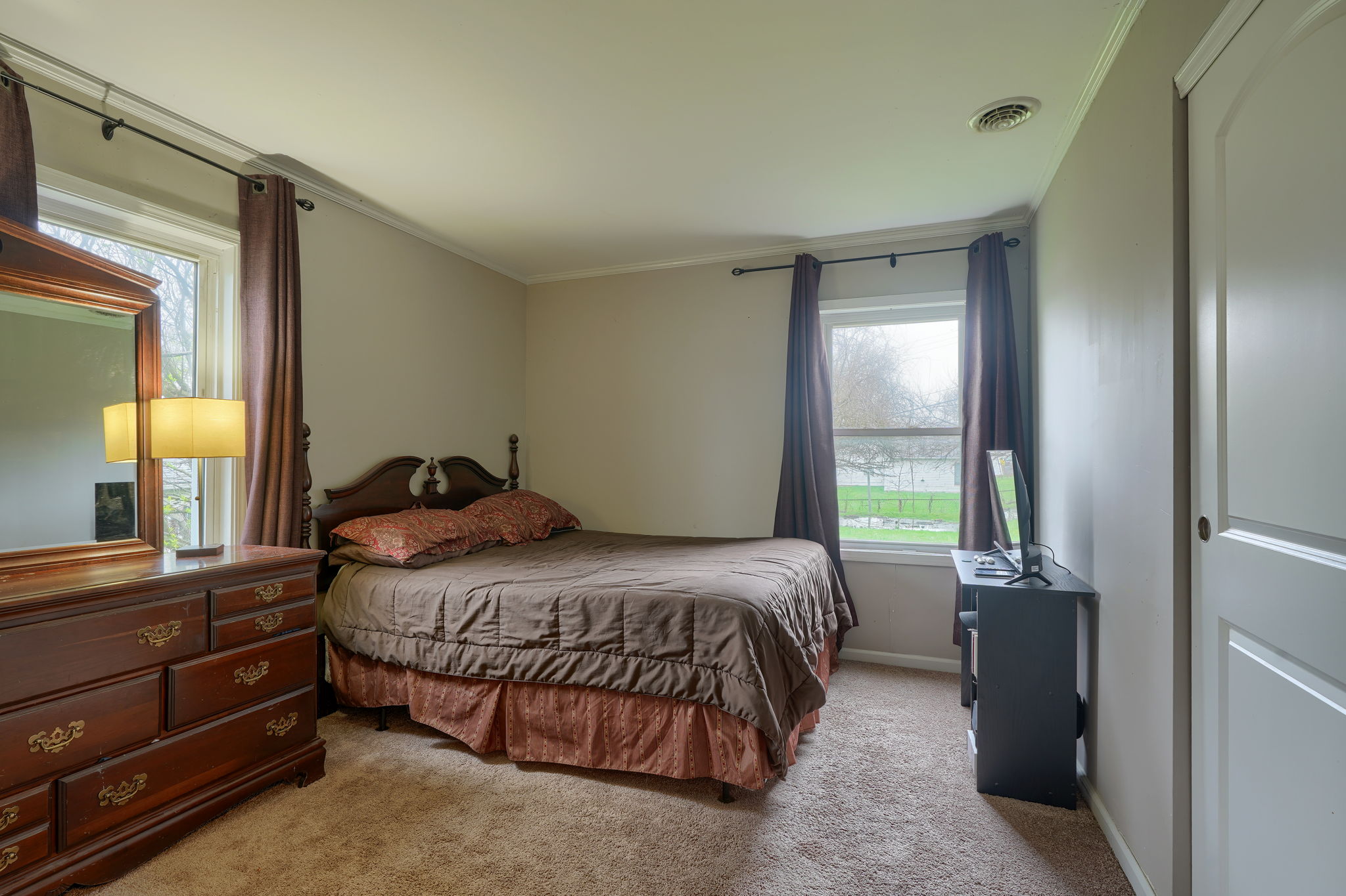 380 Hillview Dr (11)