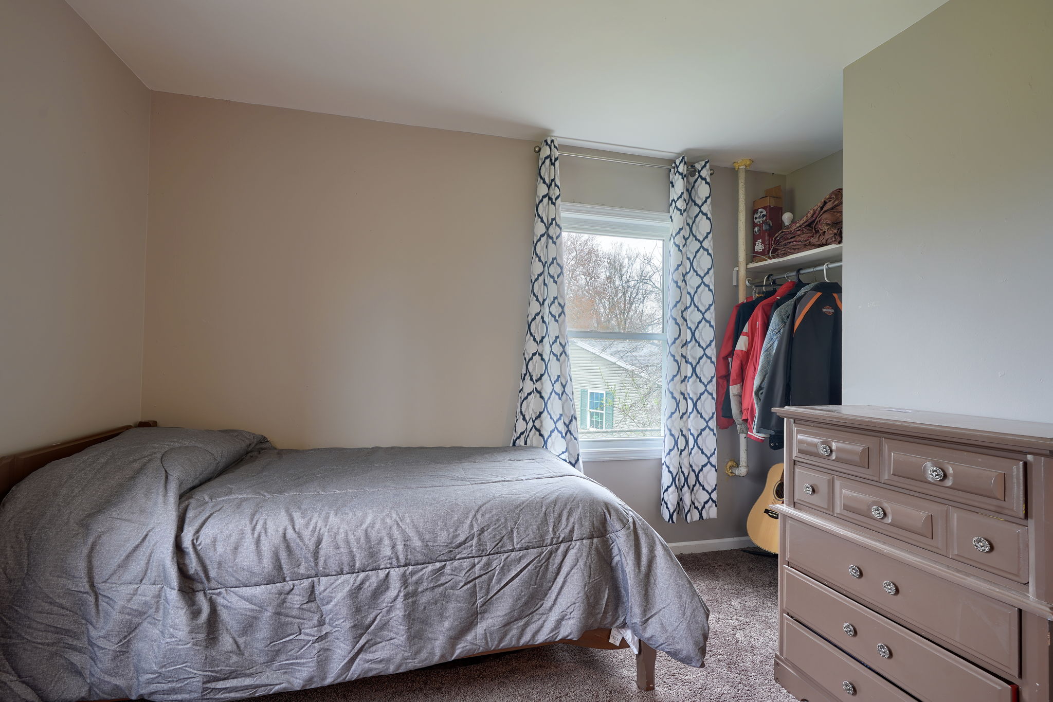 380 Hillview Dr (14)