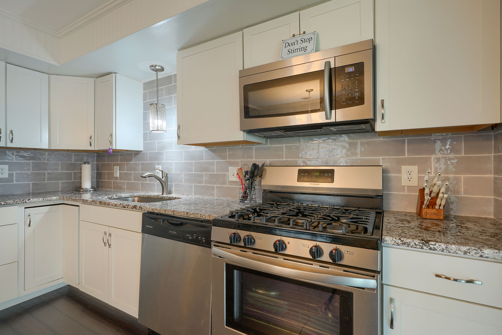 380 Hillview Dr (26)