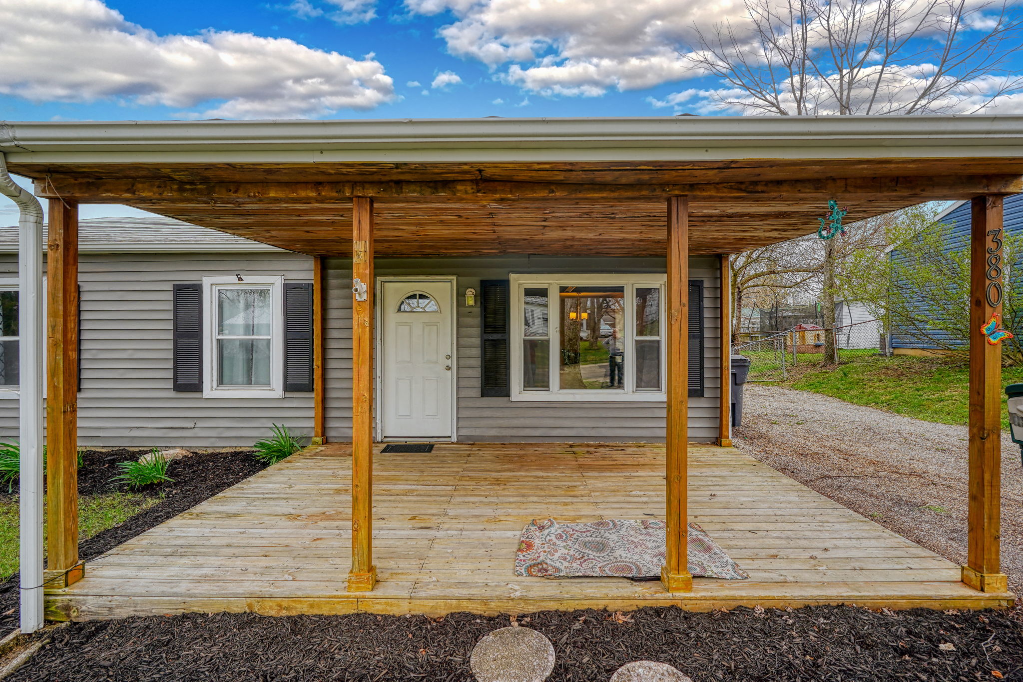 380 Hillview Dr (43)