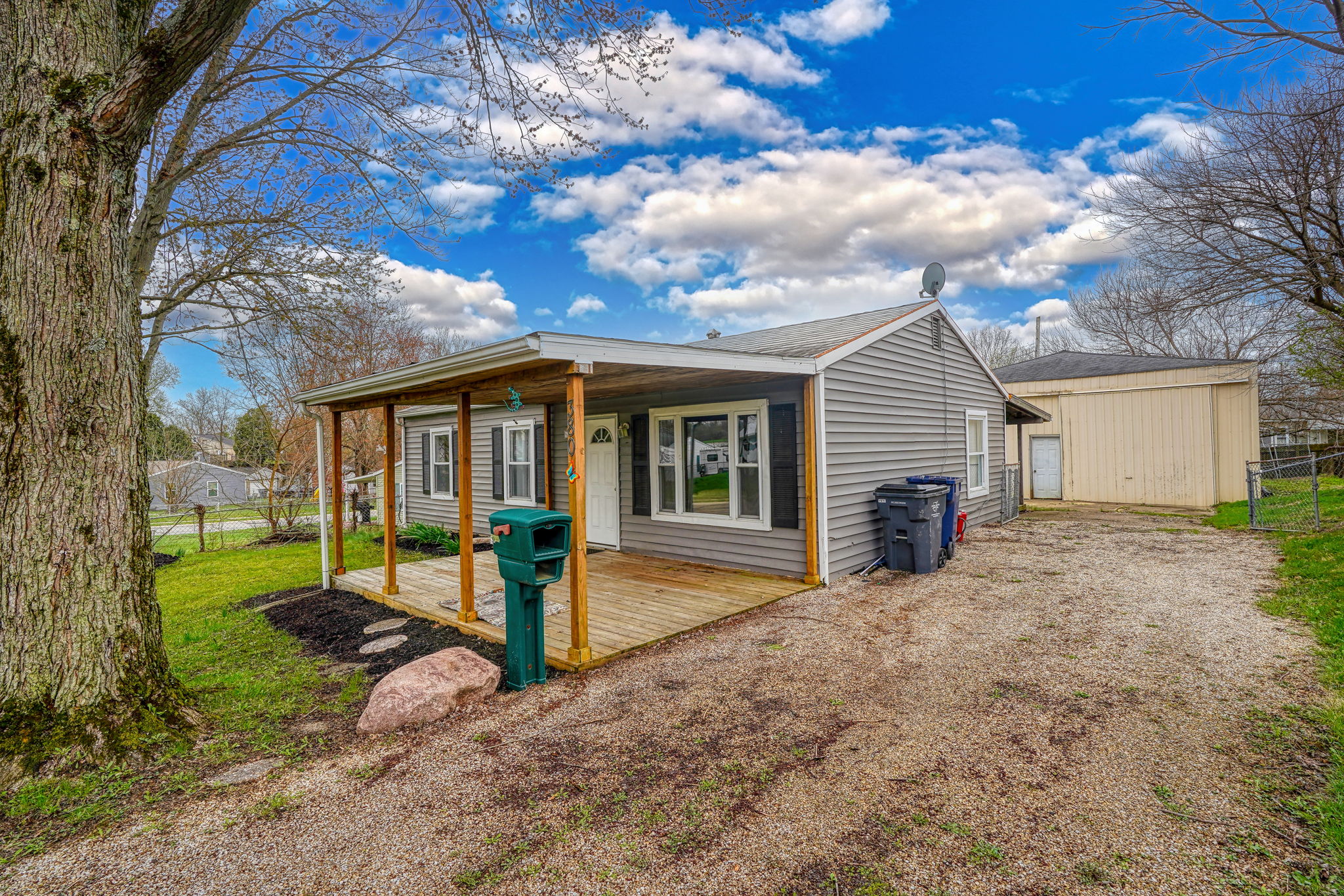380 Hillview Dr (49)