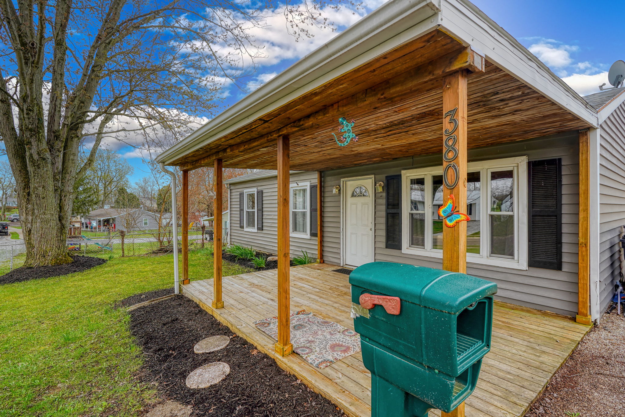 380 Hillview Dr (51)