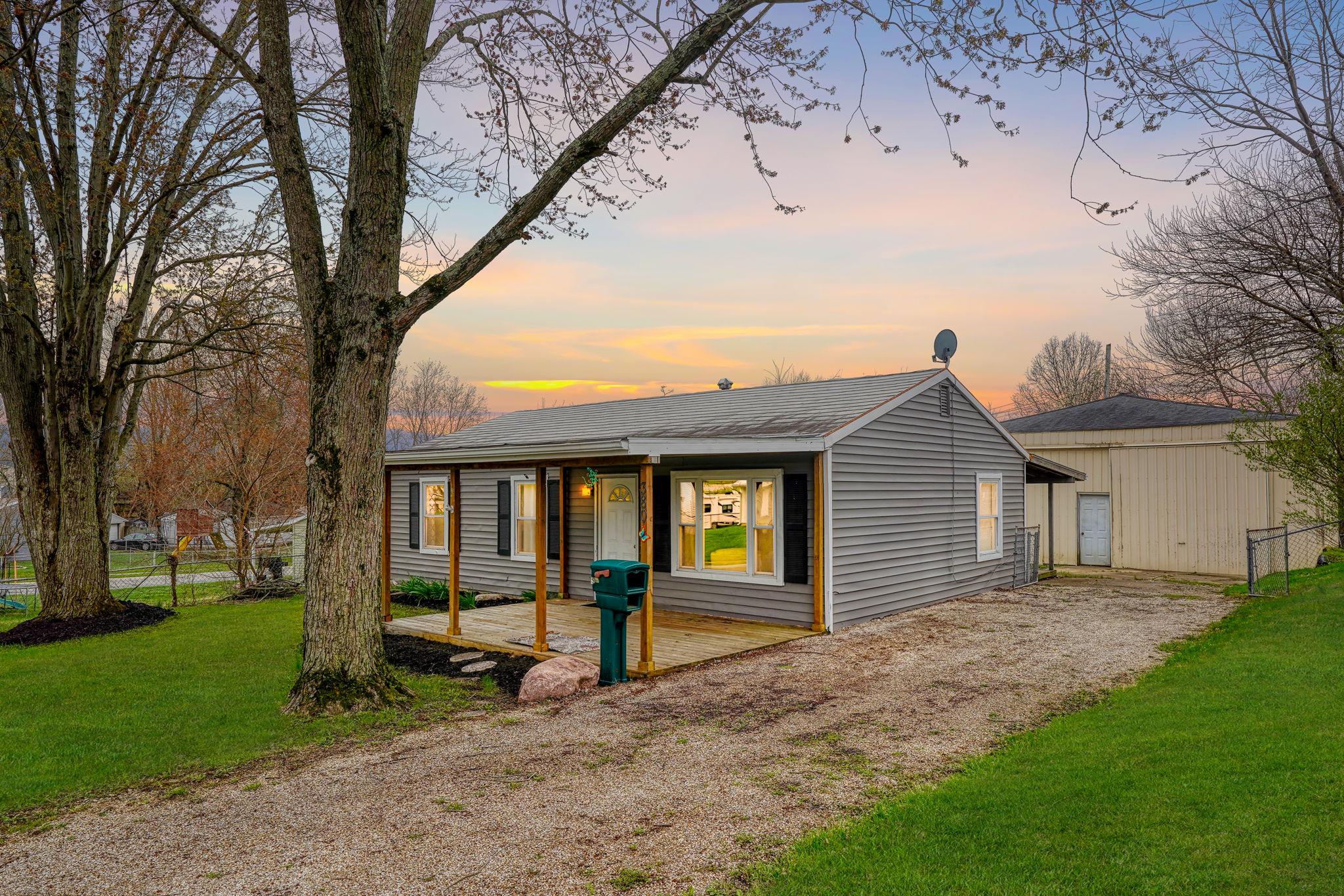 380 Hillview Dr Virtual Twilight