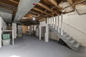  Photo 32