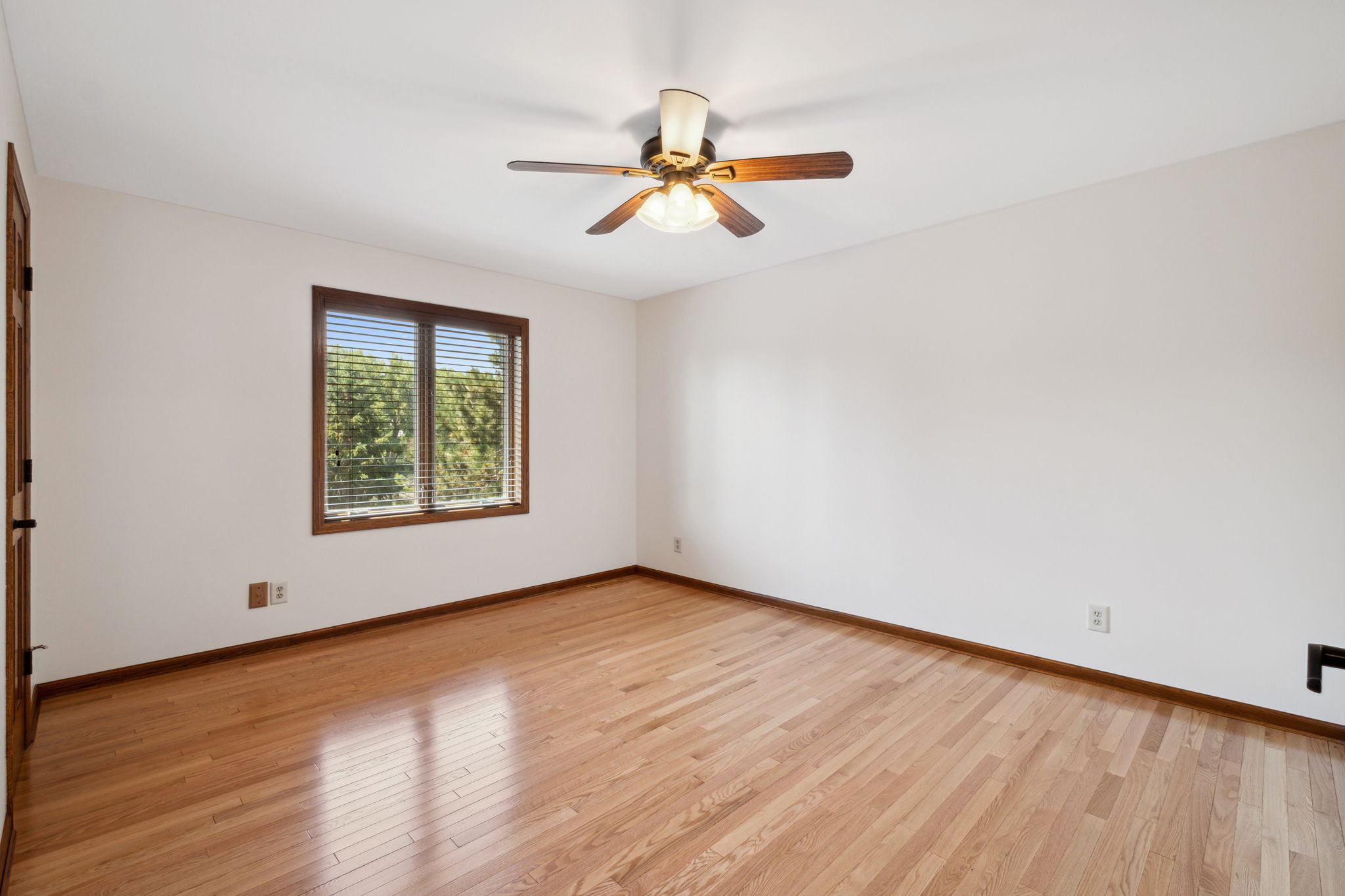 15_Interior