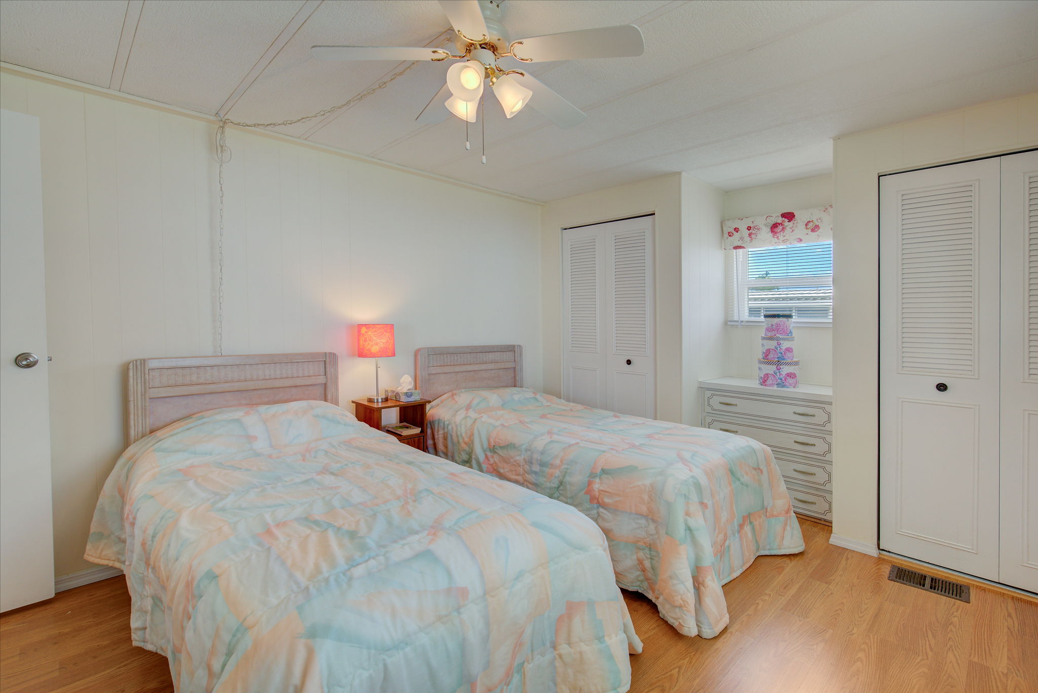 Bywater Dr-015
