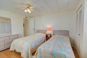 Bywater Dr-016