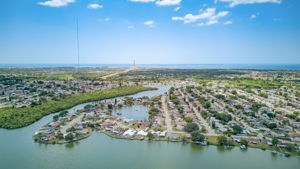Bywater Dr-039