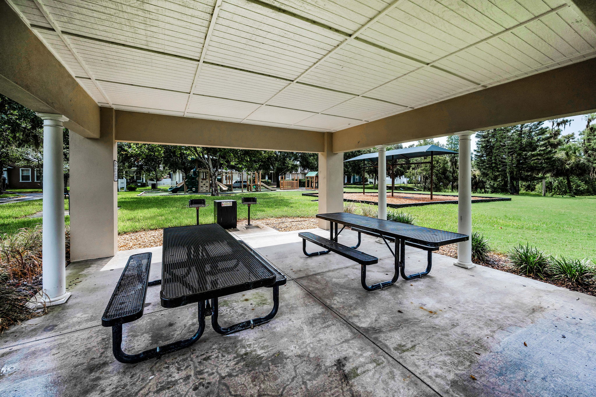 3e-Marjorie Kinnan Rawlings Square