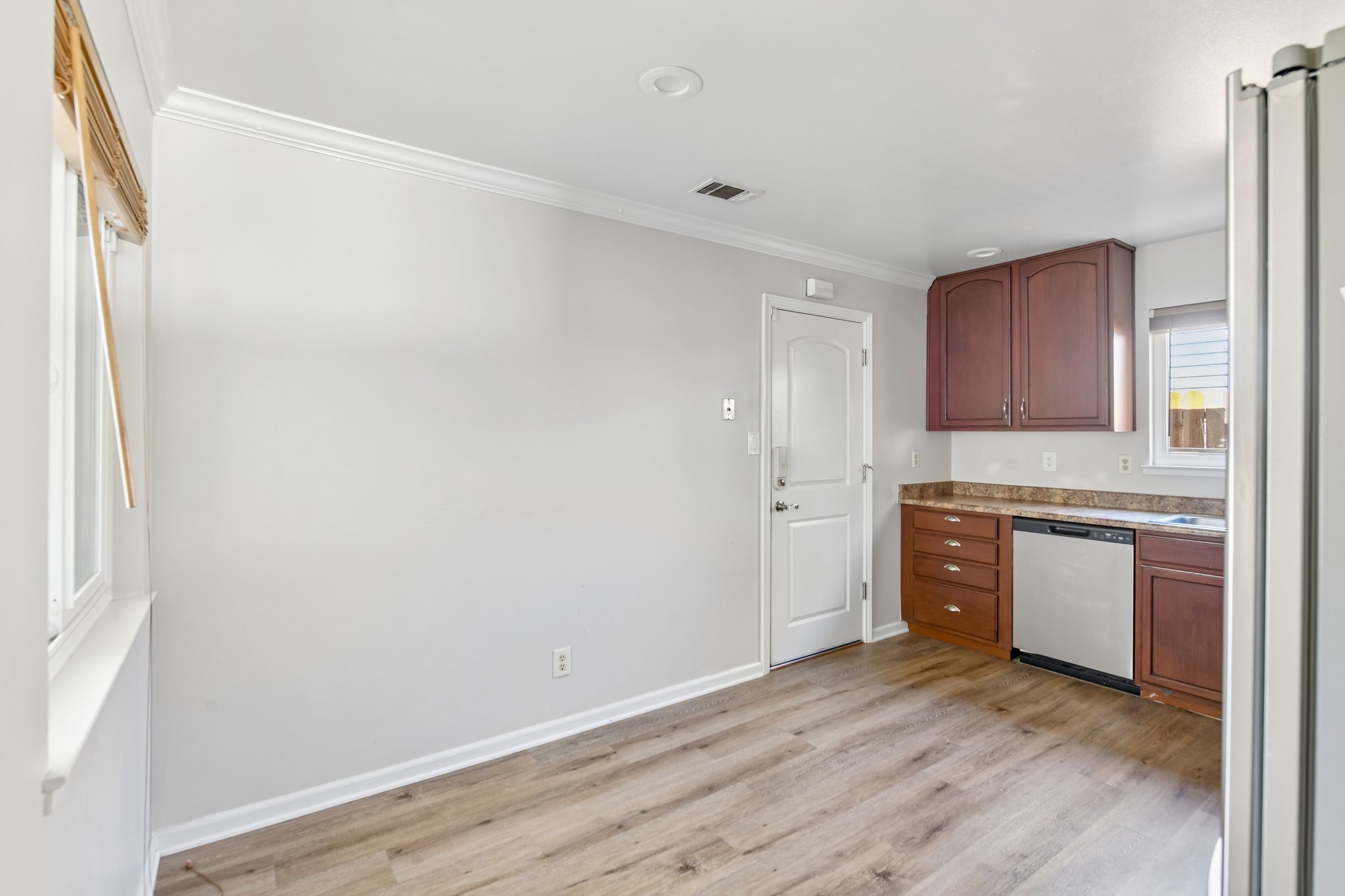 Wrigley Cir-S1309-009.jpg