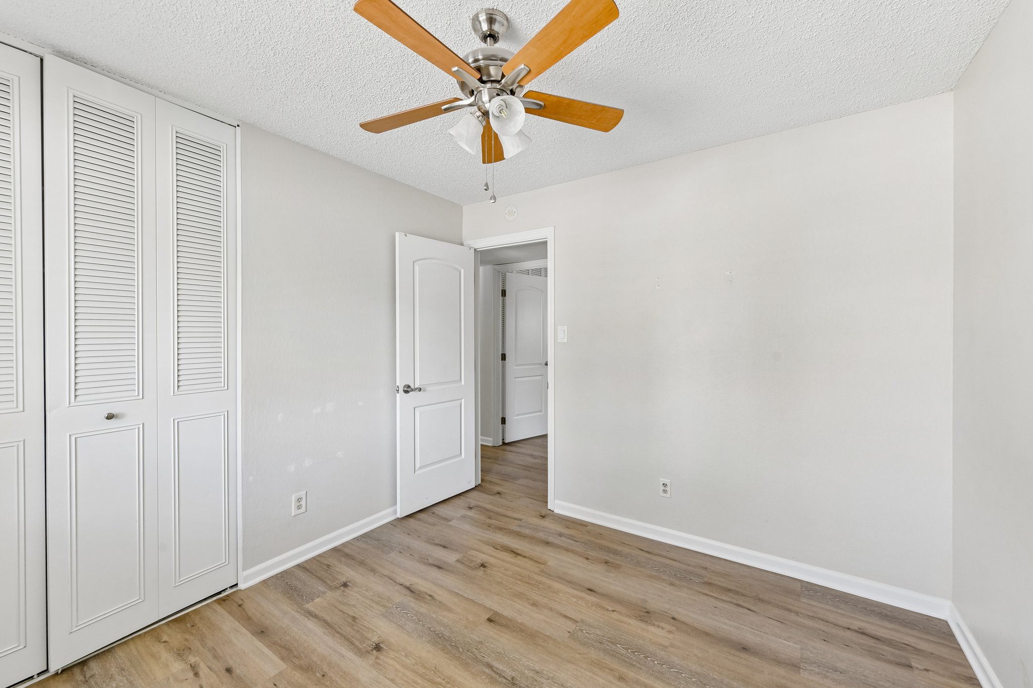 Wrigley Cir-S1309-016.jpg