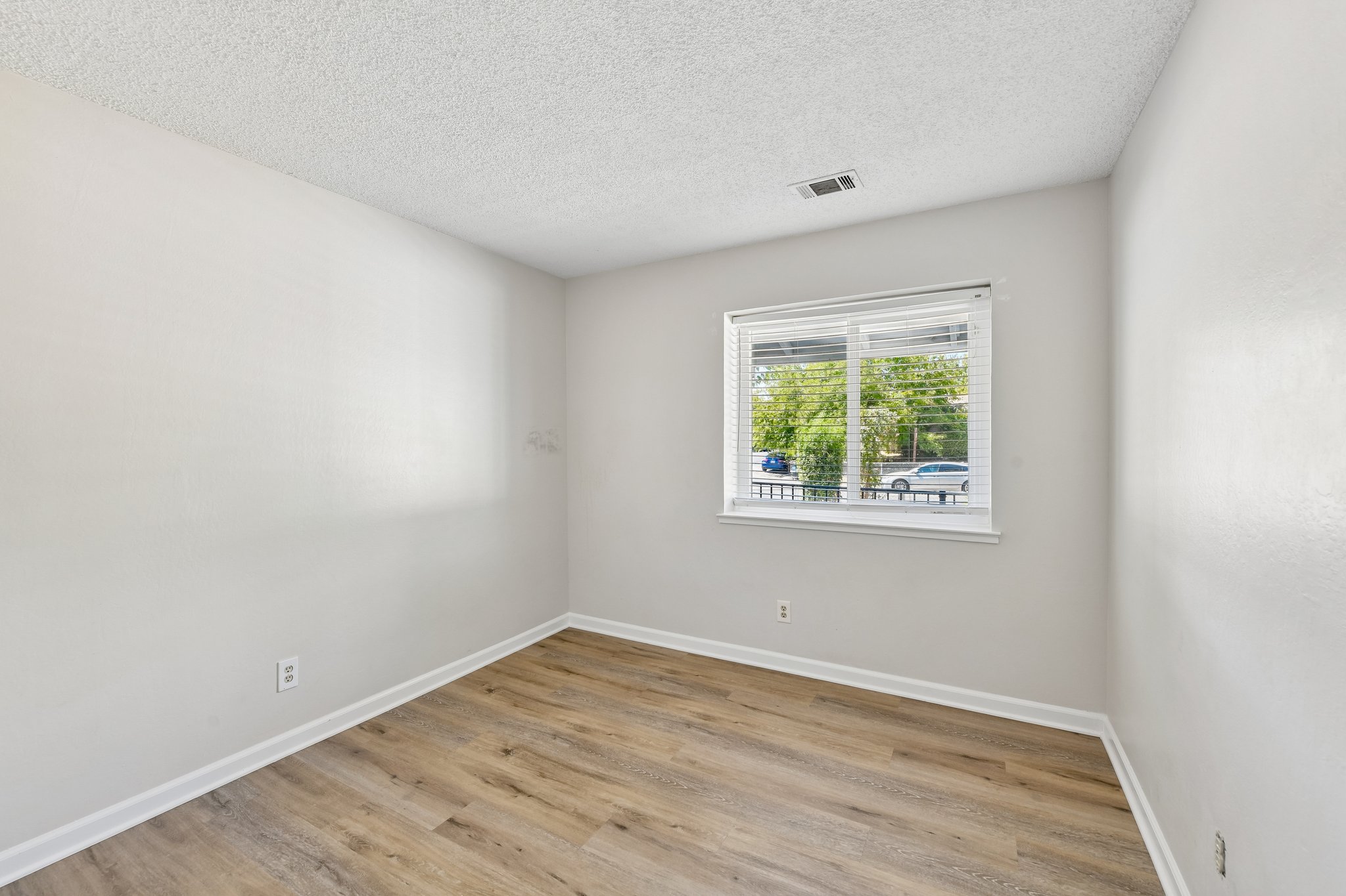 Wrigley Cir-S1309-017.jpg