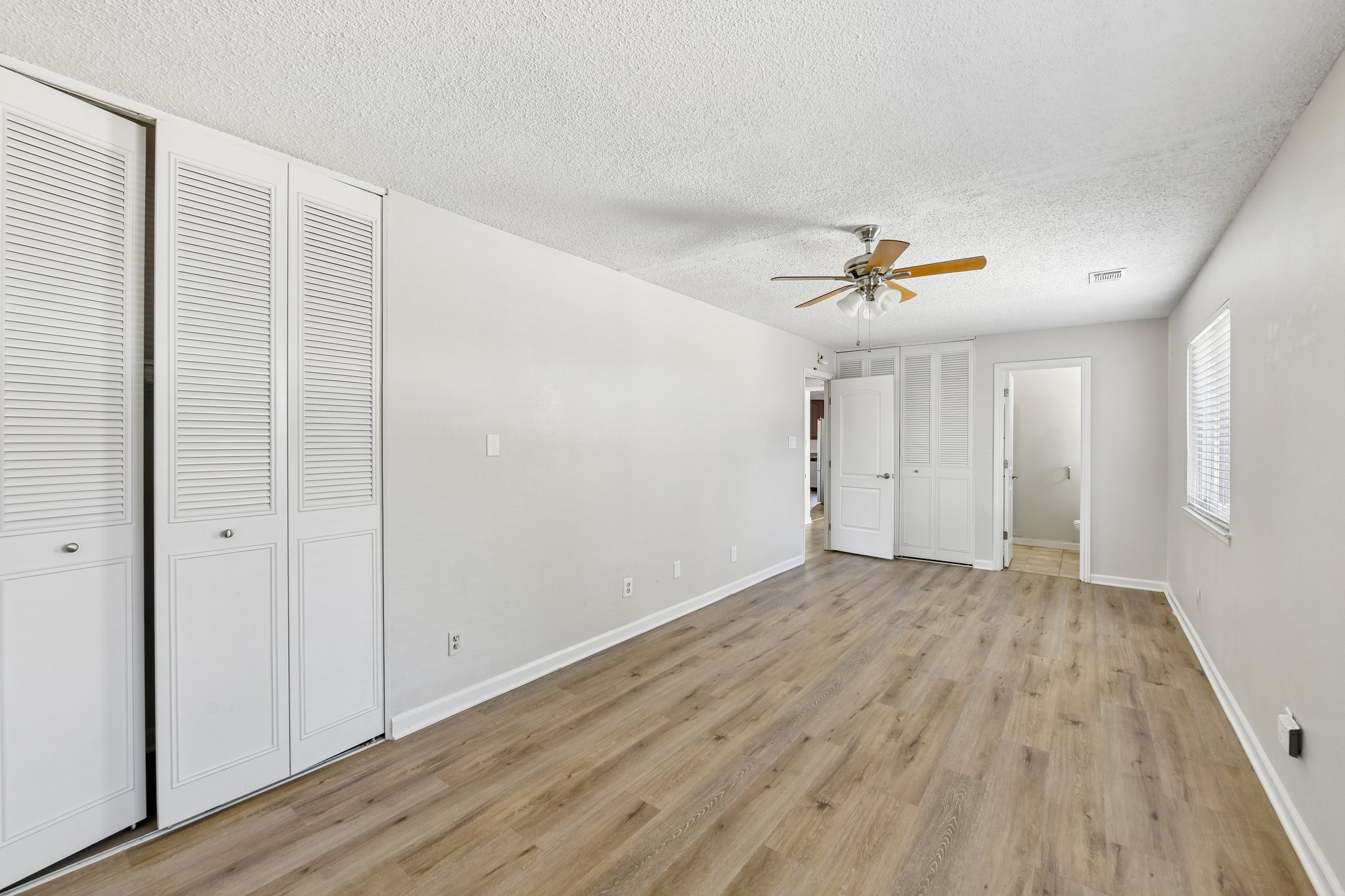 Wrigley Cir-S1309-020.jpg