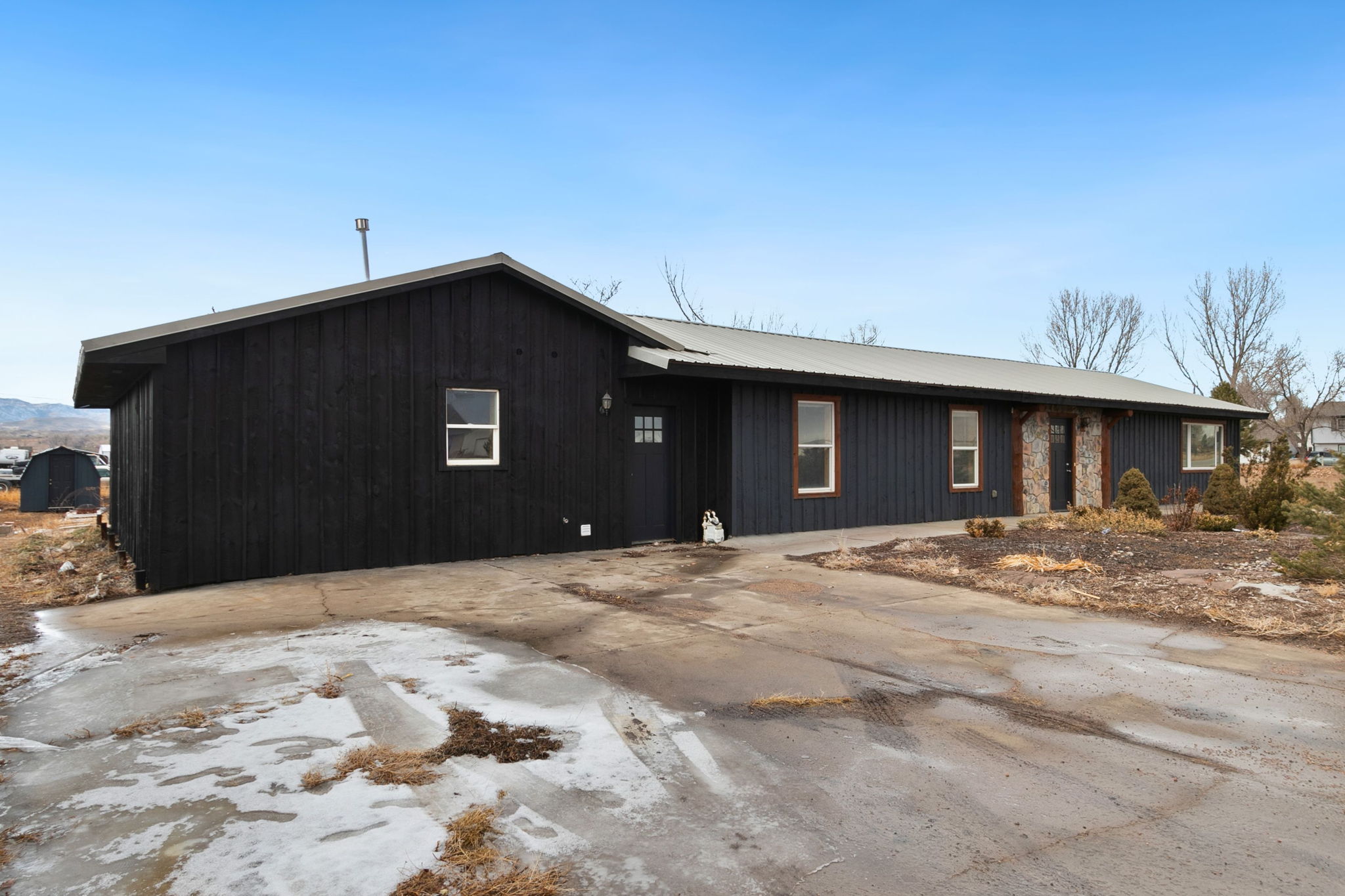 3801 County Rd 19, Fort Collins, CO 80526 Boxwood Photos