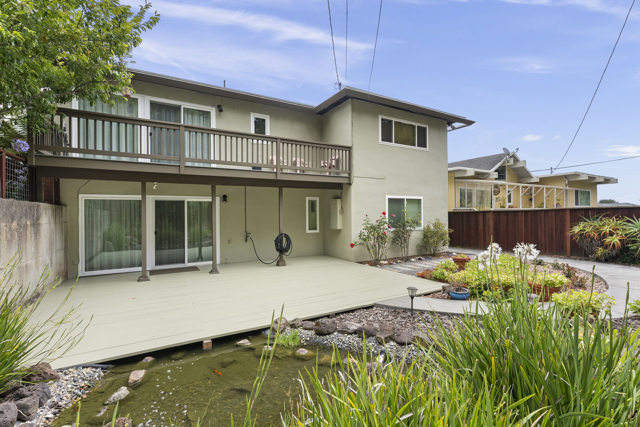 Rear yard, deck and balcony