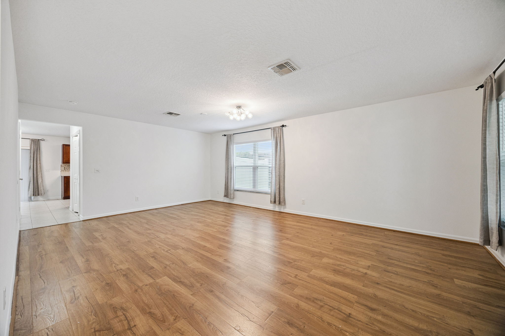 Living Room/Dining Room