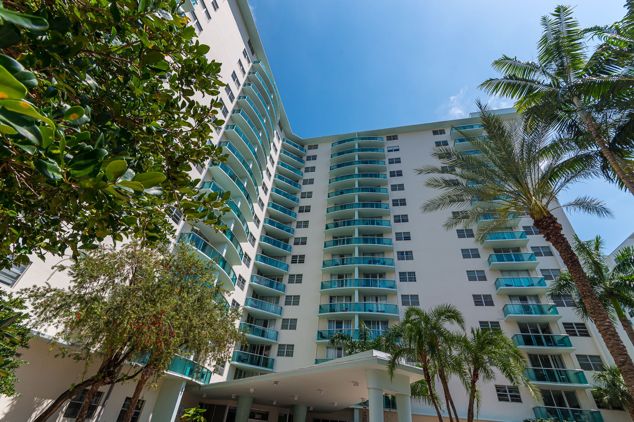 3801 S Ocean Dr, Hollywood, FL 33019, USA Photo 22
