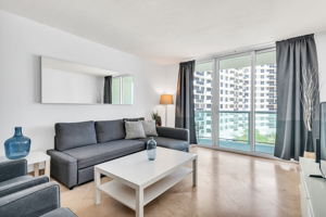 3801 S Ocean Dr, Hollywood, FL 33019, USA Photo 12