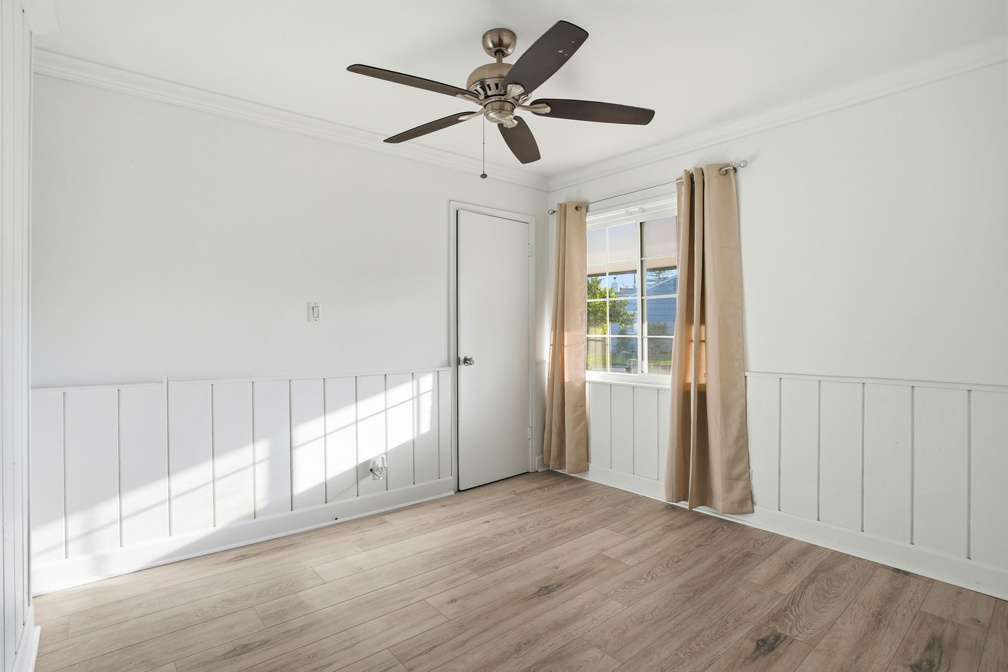 014_F8_3801 Woodcrest Rd