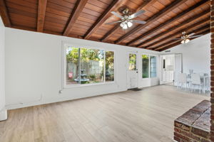 007_F8_3801 Woodcrest Rd