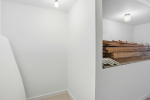 027_F8_3801 Woodcrest Rd