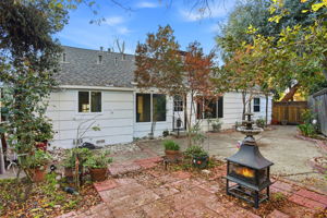 039_F8_3801 Woodcrest Rd