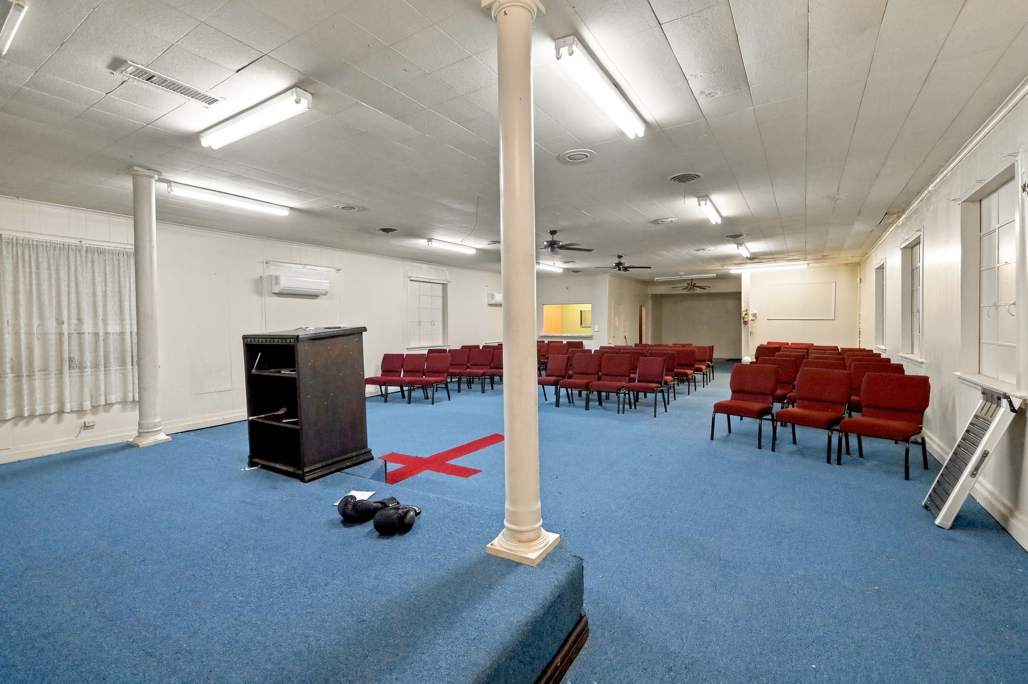  Photo 12