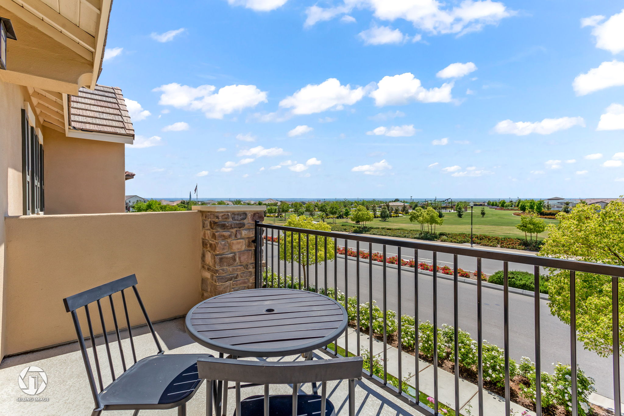 3802 Windermere St, Bakersfield, CA 93311