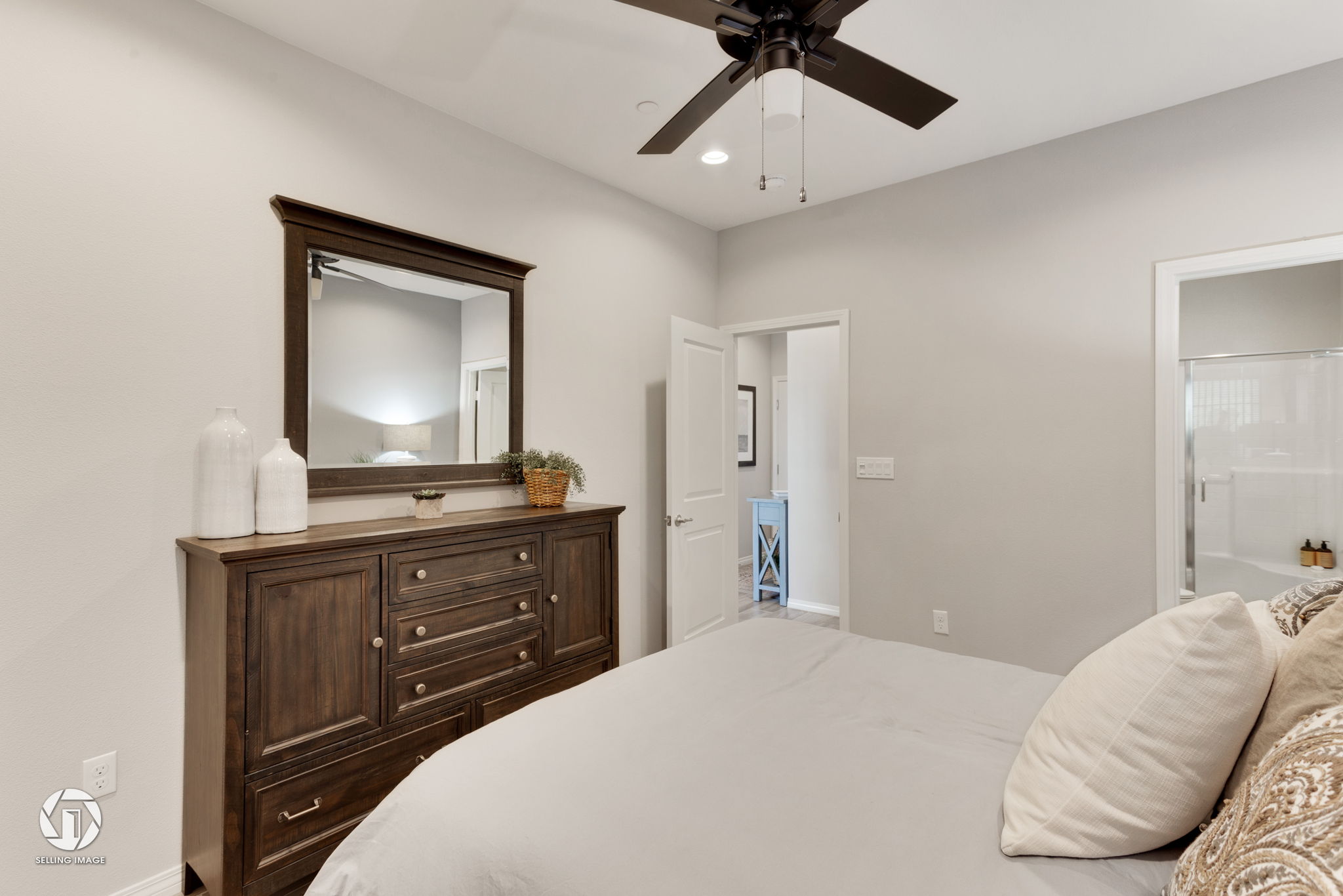 3802 Windermere St, Bakersfield, CA 93311