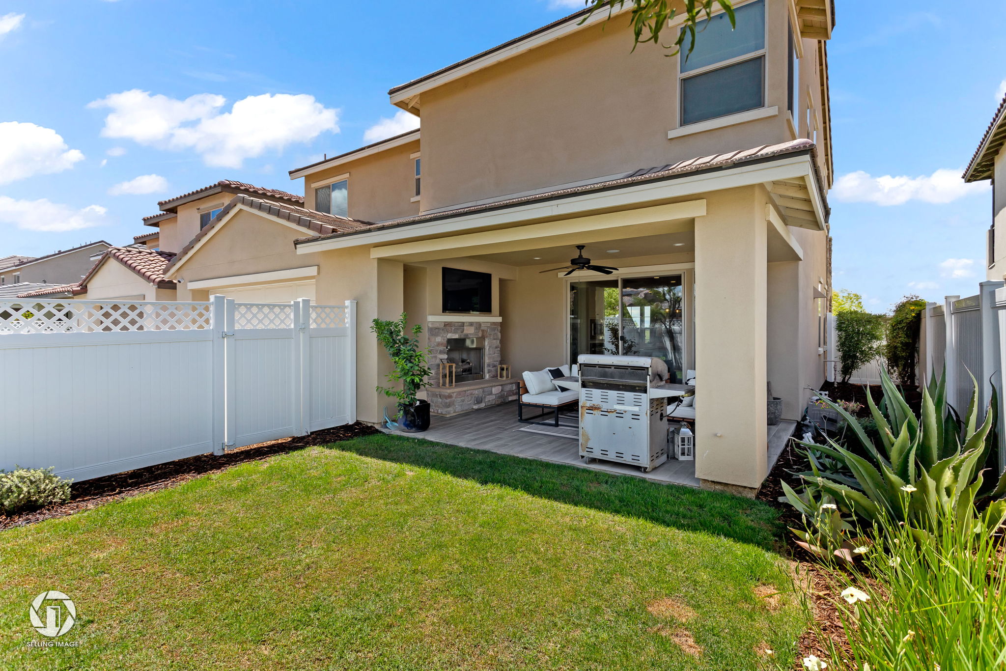 3802 Windermere St, Bakersfield, CA 93311